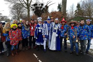 Rosenmontagszug in Höfen